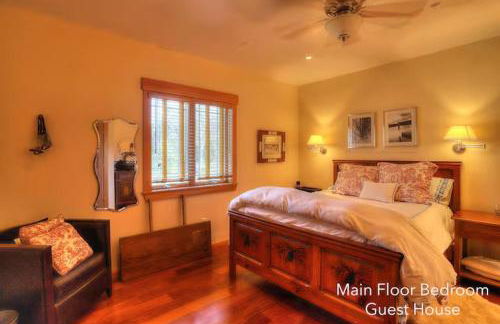 Gingerbread House on Mooselookmeguntic Lake - Foto 37