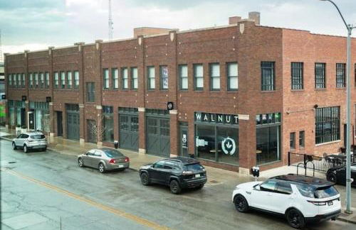 2BR 2 BA Apt Downtown wHot Tub & Amenities! - Foto 21