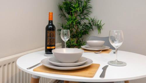 #34 Two bed apt Private Parking Stylish & homely - Foto 4