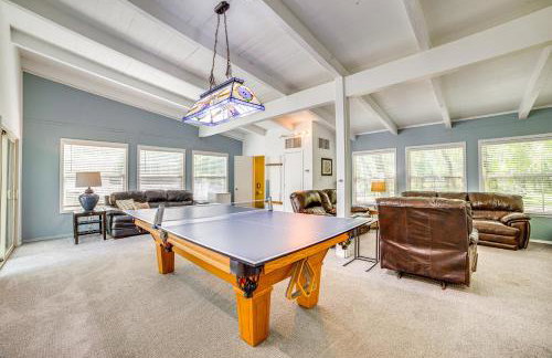 Live Lake Life! Enchanted Oaks Gem with Private Dock - Foto 4