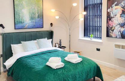 Long Stay Offers, Modern Amenities, Fully Equipped, All Bills Included, Perfect Location, King Size Bed, Fast Wifi - Foto 12