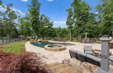 Private Dock, Pool + Hottub, Game Room, Firepit Paradise Pointe by Avantstay - Foto 105