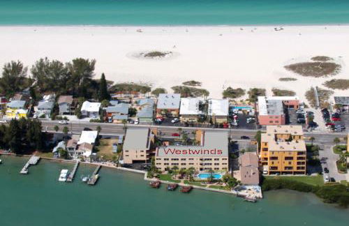 Westwinds Waterfront Resort - Foto 42