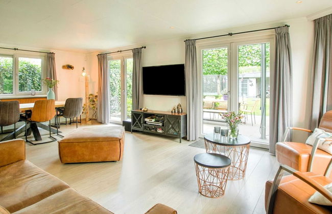 Lovely Holiday Home in Kaatsheuvel With Bubble Bath - Photo 32