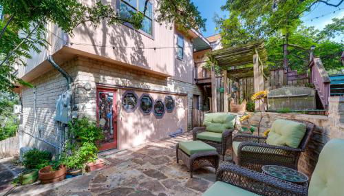 Exotic Home with Patio and Grill Walk to Canyon Lake! - Foto 3