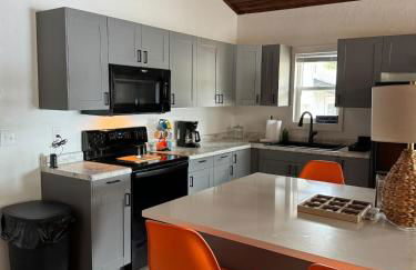 Astonishing view 100 feet from the lake! - Foto 7