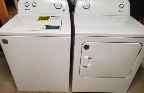 Cheerful 2 BR Near Colleges, Downtown, Attractions - Foto 30