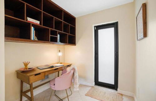 The Coastal Duo Escape - Foto 54