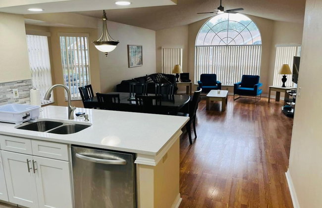 Grand Premier 3BD Condo Apartment Near Disney Parks 6 - Foto 10