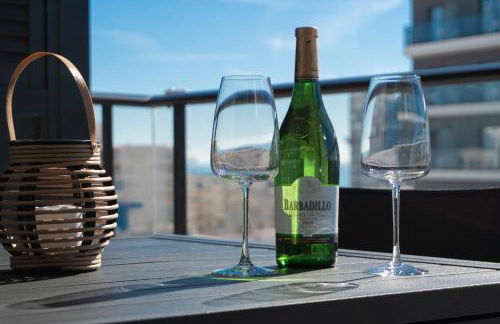 Apartamento nuevo junto al mar con plaza de garaje!! Perfecto para familias - Photo 6