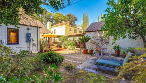 Extended Stay in Sacramento! Dog-Friendly Home - Photo 3