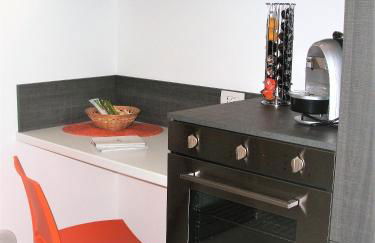 Green & Lake Home - Photo 20