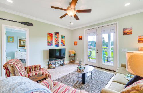 Waterfront Wolf Bay Home with Private Boathouse! - Foto 4