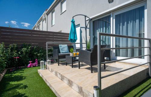 Apartment Tikvarin, Kaštel Kambelovac - Photo 44