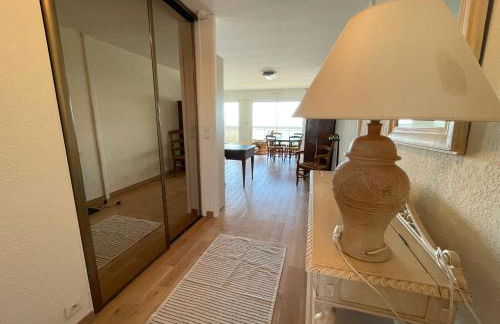 Spacious Bay View La Baule floor 9 Parking - Photo 17