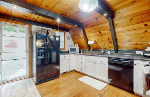 A Frame Cabin Sleeps 9 Pickleball Court Boat Slip - Foto 8