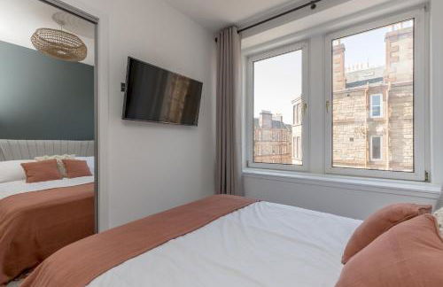 2BD Loft Style Apt - Edinburgh - Free Parking - Pass the Keys - Foto 29