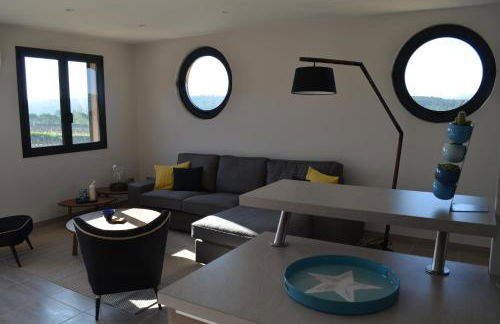 La Bastide - Le Grenache - Le Syrah au Domaine Chateau Henri Bonnaud - Foto 8