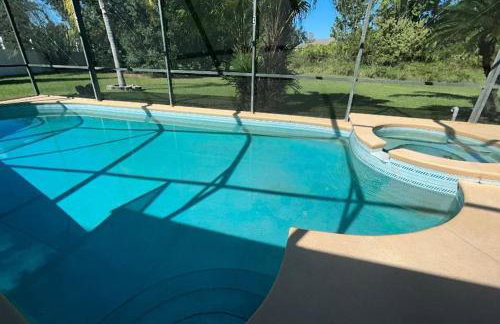 Family Vacation Home in Quiet Community with Private Pool and Spa - Foto 34