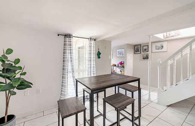 Wonderful Getaway Houston 2BR w/Balcony Views - Photo 19