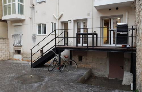 GUMERFLAT PATIO-Yaard, Parking &, WiFi Fibra Free, Downtown - Foto 7