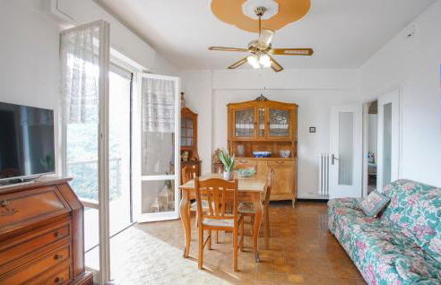 3 Bedroom Amazing Apartment In Avegno - Foto 21