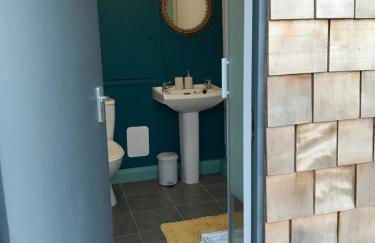 Poplar Lodge, Dee Valley Stays - cosy microlodge with detached private shower & WC - Photo 24