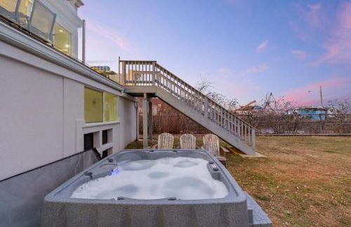 Piermont Waterfront Villa with Hot Tub - Photo 68