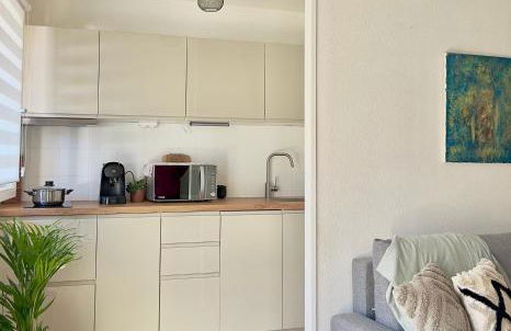 La Voulzie Appartement - Proche centre avec parking privé - Foto 11