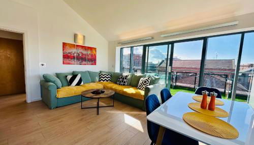 City Centre Penthouse on Concert Square with City Views - Foto 2