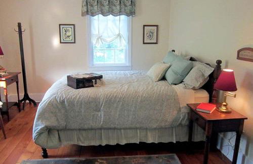 Historic Cottage with Country Charm Next to Creek in Carlisle, Pennsylvania - Foto 11