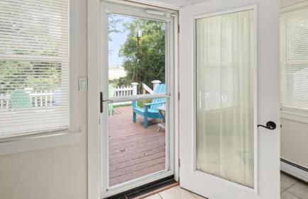 Cozy Colchester Cabin near Lake by RedAwning - Foto 50