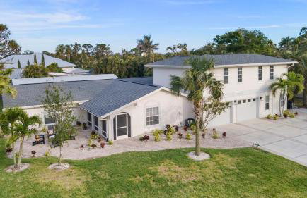 3 min to beach with 3 king ensuites and private pool - Foto 28