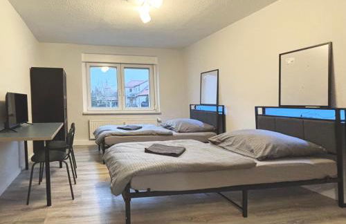 Myflat Apartment mit 6 Betten, 3 Schlafzimmern und Balkon bei Leipzig BMW, Amazon, Porsche, Messe - Foto 14