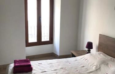 Centrally located two bedroom apartment - Foto 9