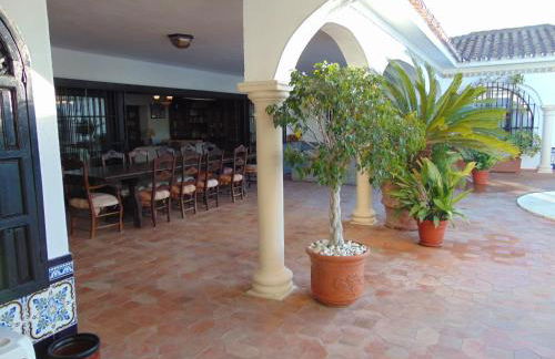 CASA MICHAEL - El Paraiso, Marbella - Photo 25