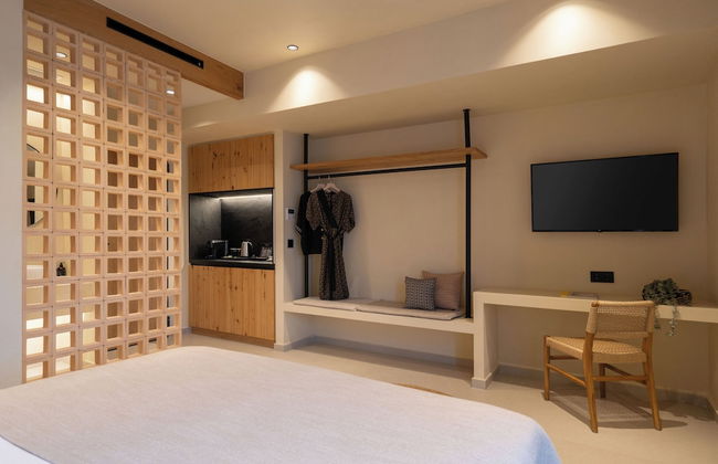 Portiani Suites - Photo 33