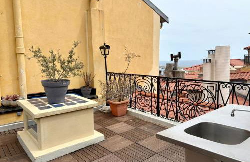 Port 1BR Flat with Terrace - Photo 9