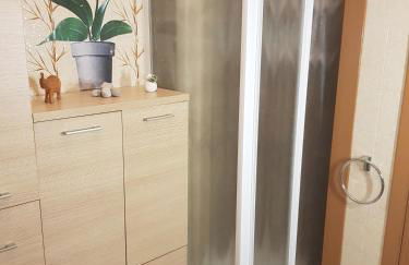 Villa del Golfo Urio with swimming pool shared by the two apartments it is essential to have a car - Foto 39