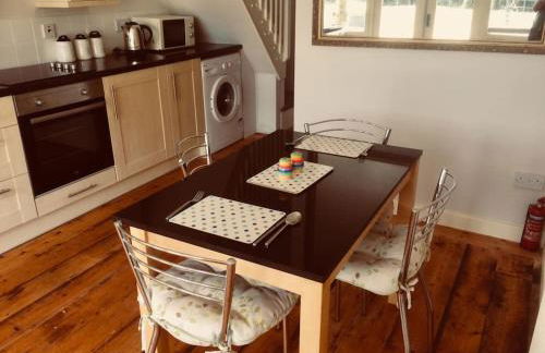 The Annexe - Photo 21