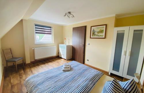 Großzügiges Ferienhaus am Senftenberger See mit 2 Terrassen - Foto 8