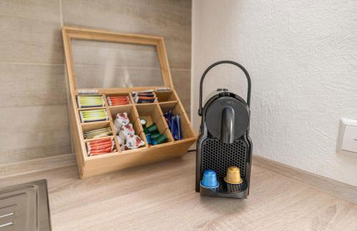 Elbling Appartement for 4 People - Billiards - 2 Bedrooms - 2 Bathrooms - Balcony with Mosel View - Parking - Wine Barrel Bar - Fully Equipped Kitchen - Netflix - WaipuTV - 3 km from Cochem - Foto 21