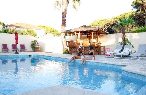 T3 de 35m2 - Bord de mer - plage de la Nartelle- Sainte maxime - piscine partagée -Parking - BBQ - 2 Chambres 2 Salle de bains - Foto 5