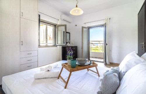 Ceronia Renovated House near the Beach - Foto 13