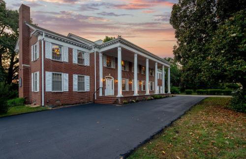 6 Private Suites! Game Room, Living Room-The Beland Mansion - Foto 2