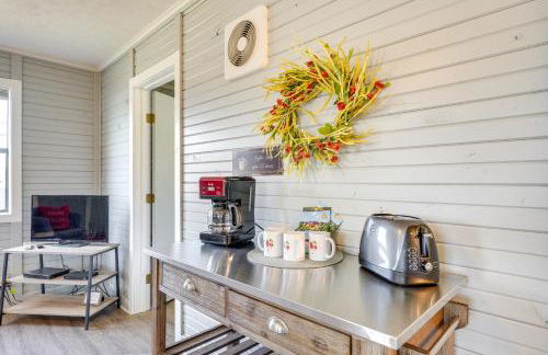 Lake Views and On-Site Hiking Cape Fair Cottage - Foto 12