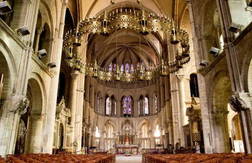 BedinReims "burgundy bottle" 110m2 Exceptional, 4 chambres doubles, 2 bain, free park & wifi, tout équipé - Foto 64