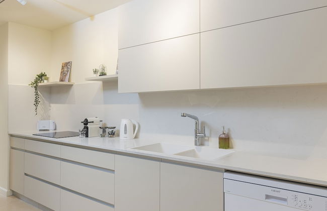 The Pearl of Nachlaot Apartments - Photo 45