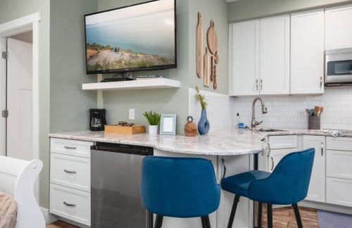 Primrose Studio 1BR Studio near Downtown Beaches Wineries - Photo 21