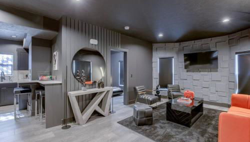 Elegant Black Modern - Photo 5